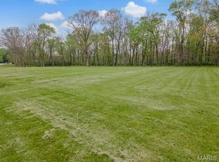 4109 Hanover Rd, Columbia, IL 62236