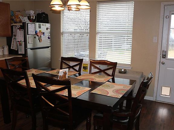 5th image of 226 Aspenwood Trl