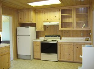 410 Weymouth St, Cambria, CA 93428