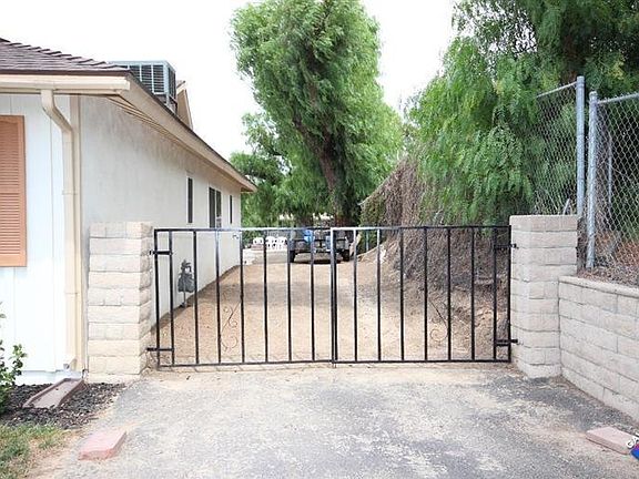 4th image of 7801 Marilyn Dr