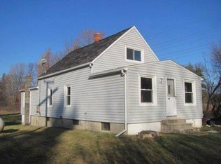 113 E Newark Rd, Lapeer, MI 48446