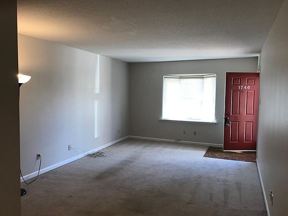 5th image of 1746 Canary Cv
