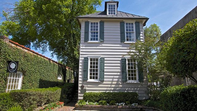 54 Queen St Charleston, SC 29401