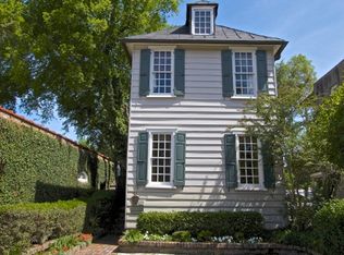 54 Queen St, Charleston, SC 29401