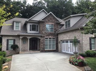 225 Kingsmill Dr, Advance, NC 27006