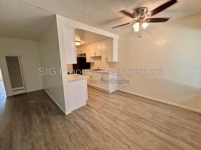 1126 E Doran St — Photo 18