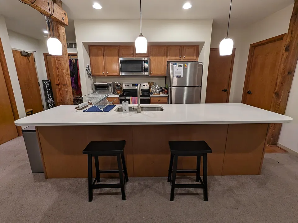 9 W Michigan Ave #1