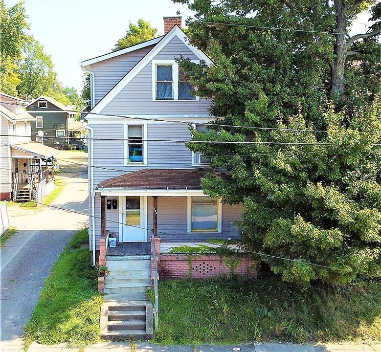 1st image of 804 McGregor Ave NW
