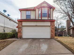 2223 Hunters Run Dr, Dallas, TX 75232