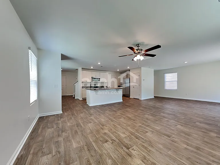 112 Tobago Cir — Photo 4