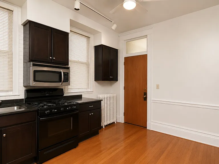 1217 W George St #1F — Photo 13