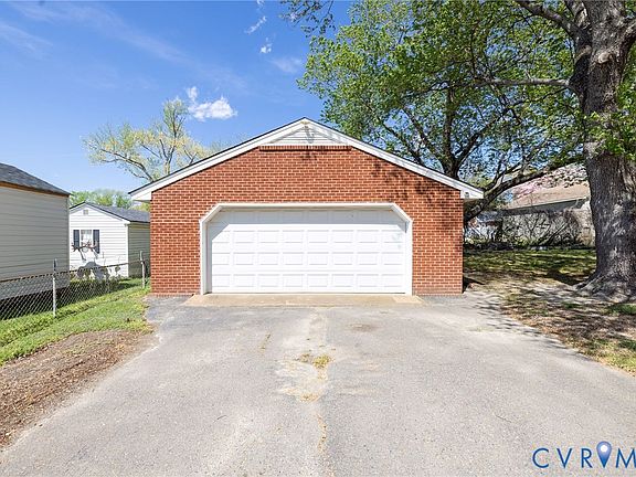 2nd image of 7252 Fairview Dr