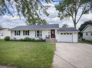 1960 Grandview Dr, Beloit, WI 53511