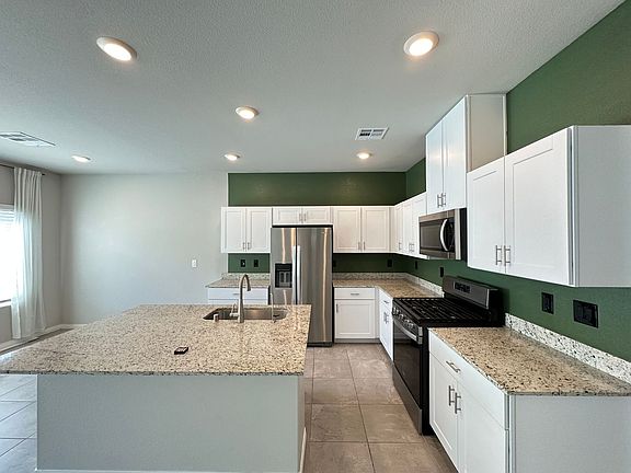 5th image of 5370 White Butterfly St