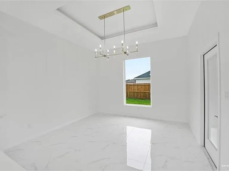 3121 E Kennedy Ave — Photo 22