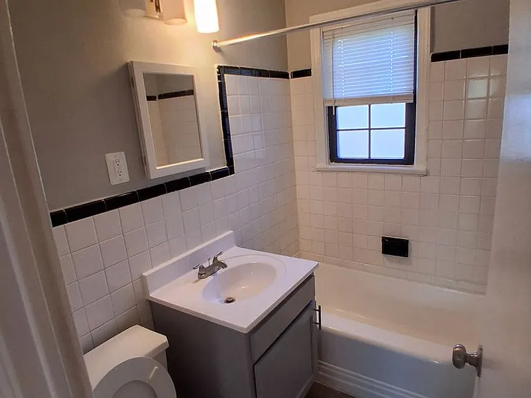 1266 Morse St NE — Photo 7
