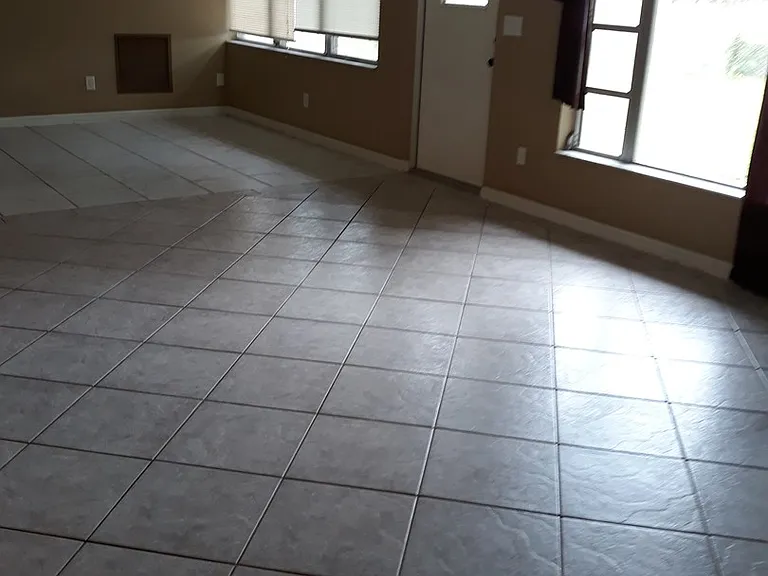711 Tropical Ave — Photo 4