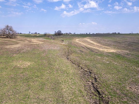 4th image of 7 NE 770 Road