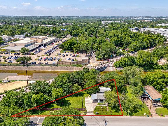 3rd image of 3509 Lyons Rd