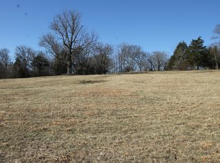 1060 Harsh Ln, Castalian Springs, TN 37031