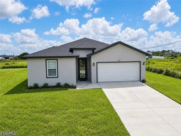 9040 Bamboo Cir, Labelle, FL 33935