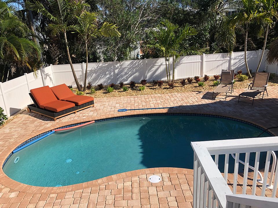 1st image of 862 San Carlos Dr