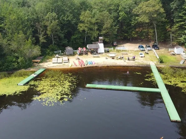 12 W Shore Park Rd, Kingston, NH 03848