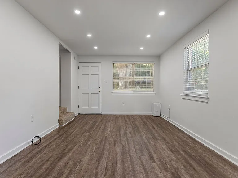 53 Faris Cir — Photo 7