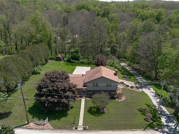 2nd image of 125 Crane Dr