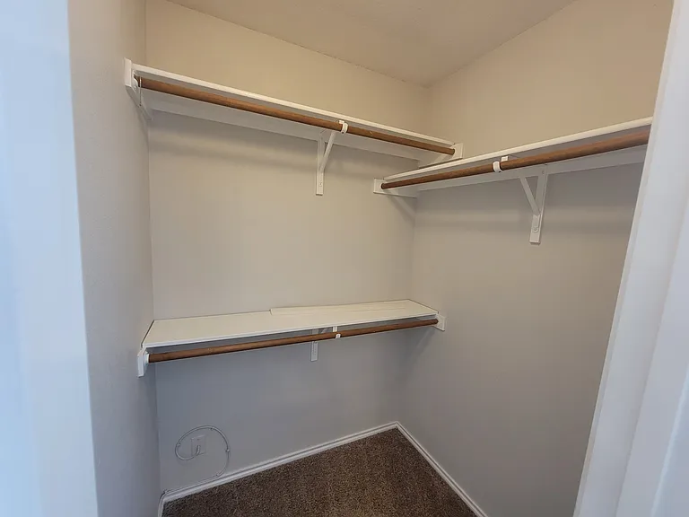 7409 Brent Way — Photo 10