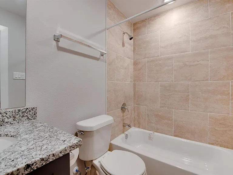 2702 Reid St #A — Photo 19