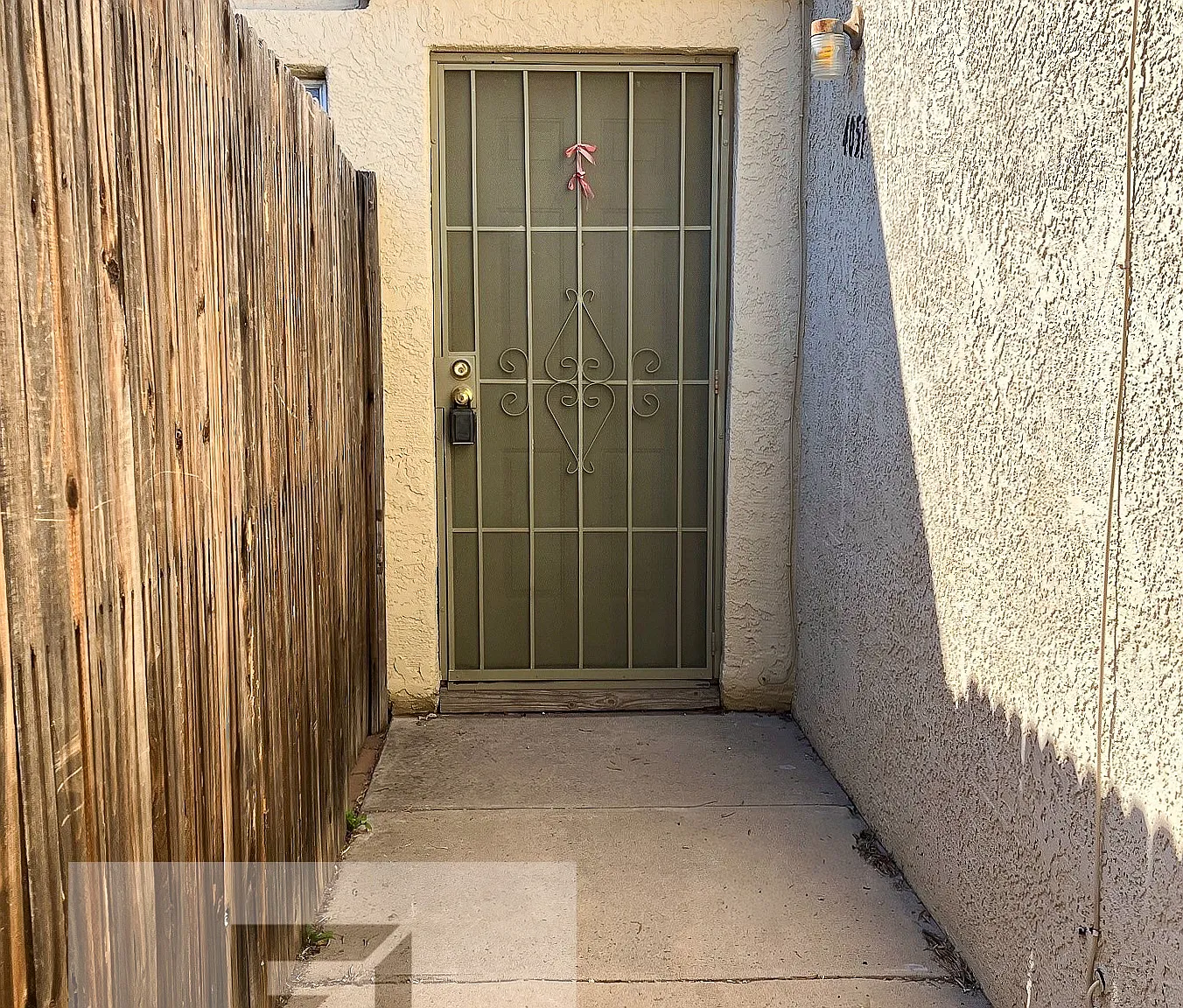 2 bed, 754 sqft, $1,045 — Photo 1