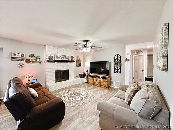 4th image of 419 Trenton Rd