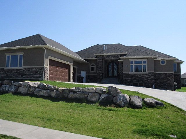 1st image of 378 Talon Dr