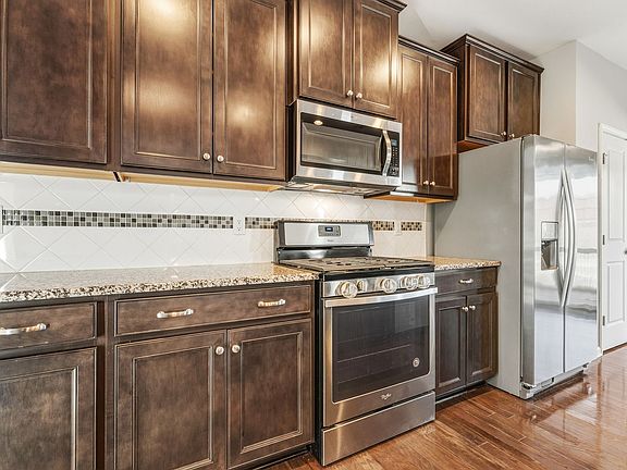 3rd image of 1914 Nellora Ln