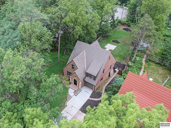 3rd image of 4040 Sheridan Blvd