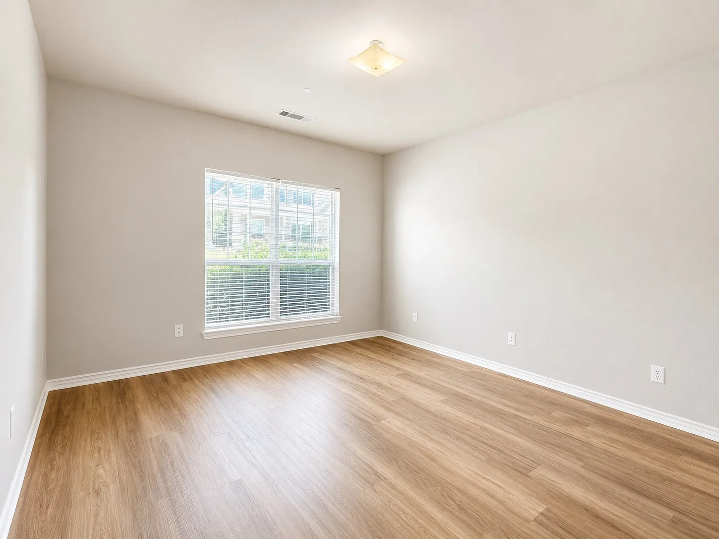 5504 Galante Ln — Photo 4