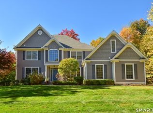 1 Kings Grant Road, Burlington, CT 06013