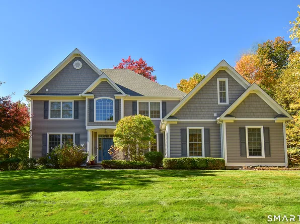 1 Kings Grant Road, Burlington, CT 06013