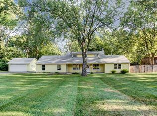 241 Park End Dr, Dayton, OH 45415