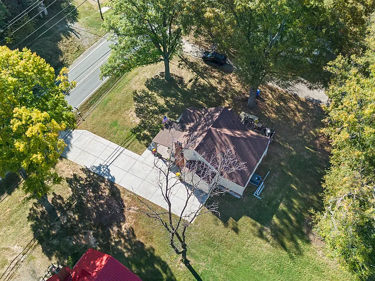 1316 Mecklenburg Hwy — Photo 2