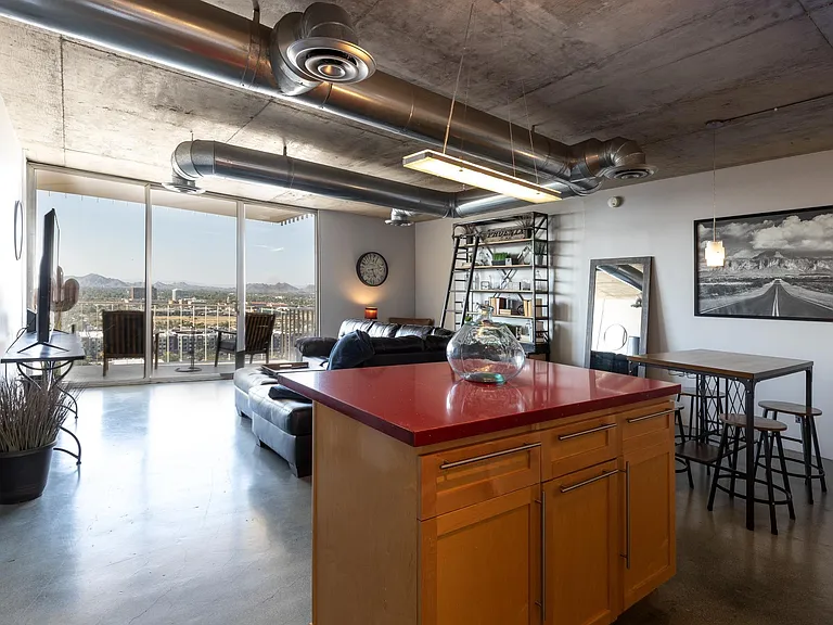 207 W Clarendon Ave #20D — Photo 10