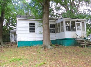 19 Circle Dr, Summerfield, NC 27320