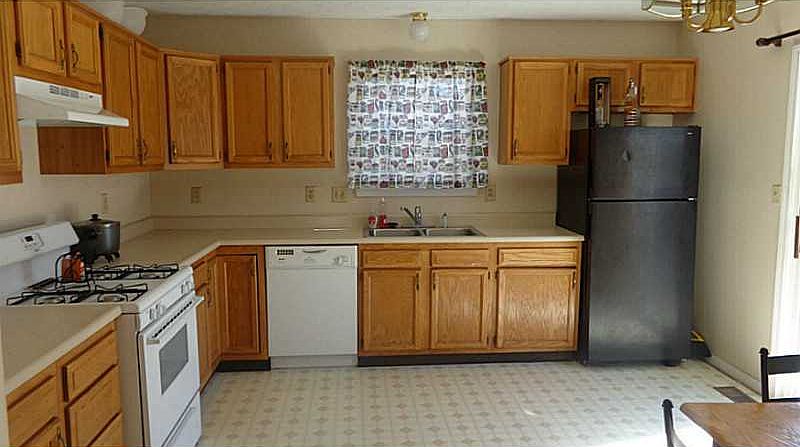 1st image of 867 E Fleetwood Dr