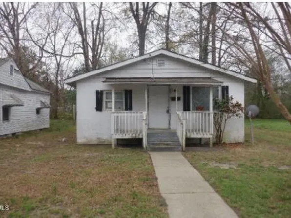 621 Clyde St, Rocky Mount, NC 27803