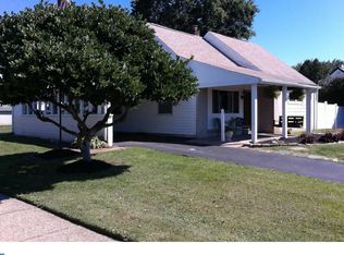 11000 Lindsay St, Philadelphia, PA 19116