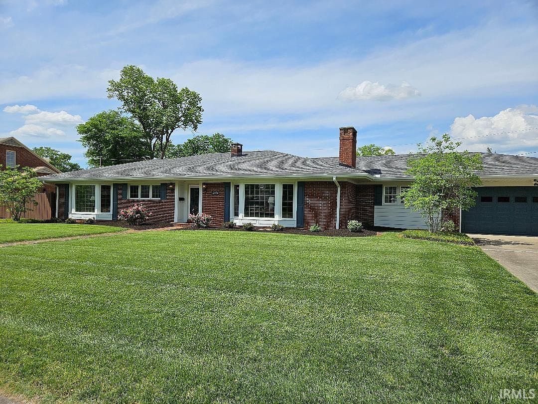 茶 LE st 2308 E Gum St, Evansville, IN 47714 | Zillow