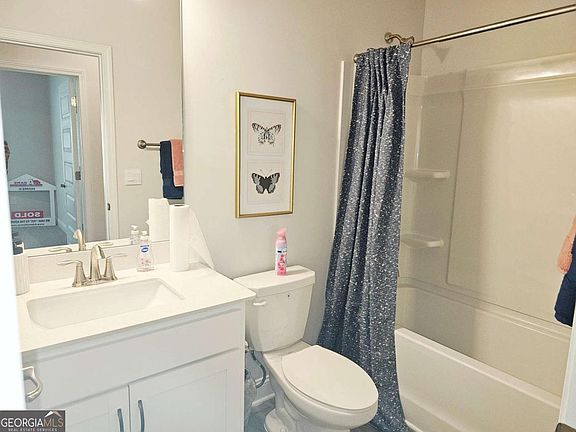 4th image of 100 Scarlett Place Dr #39