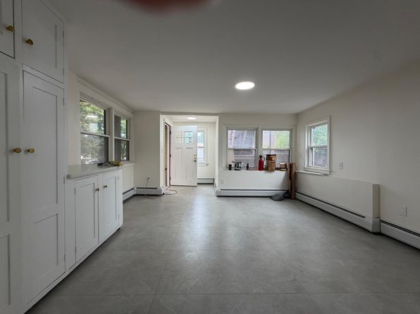57 Park Ave APT 1