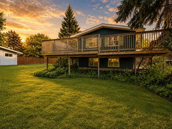 6090 Us Highway 31 S, Charlevoix, MI 49720